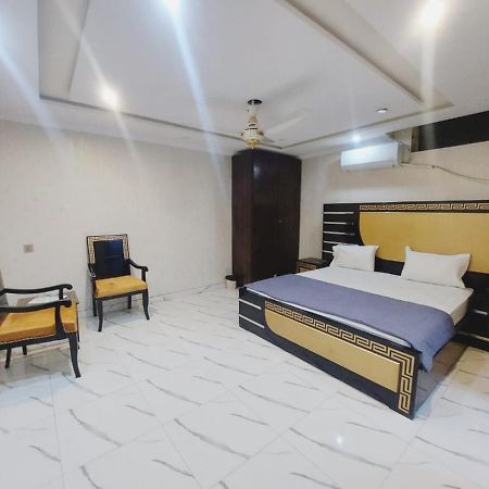 Hotel White Pearl Lahore Bagian luar foto
