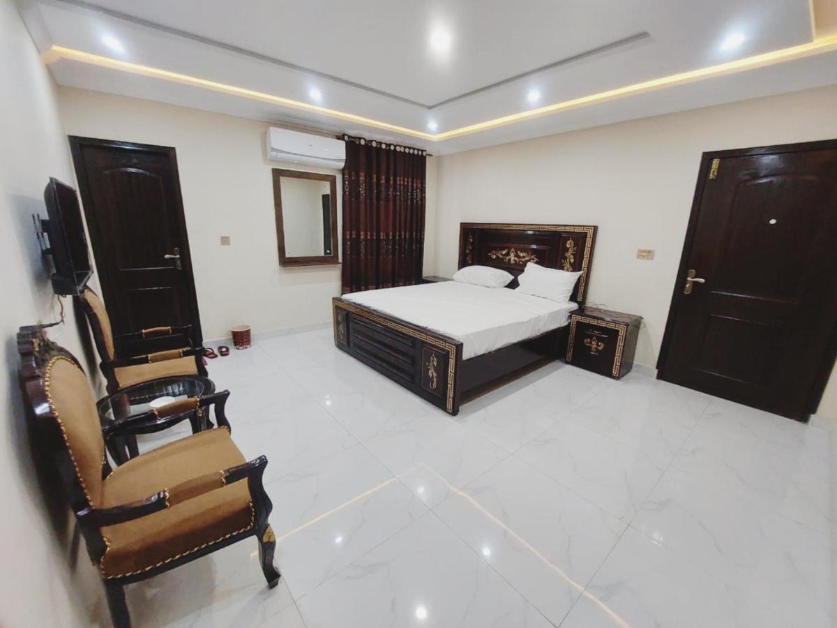 Hotel White Pearl Lahore Bagian luar foto