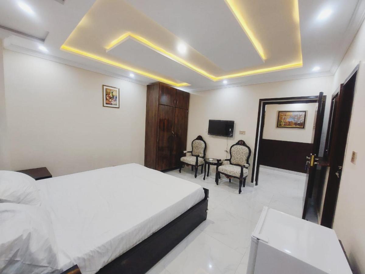 Hotel White Pearl Lahore Bagian luar foto