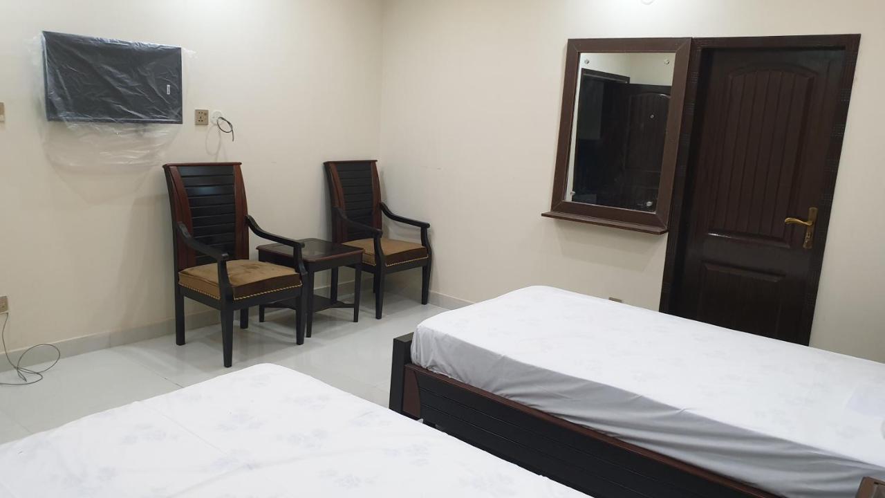 Hotel White Pearl Lahore Bagian luar foto