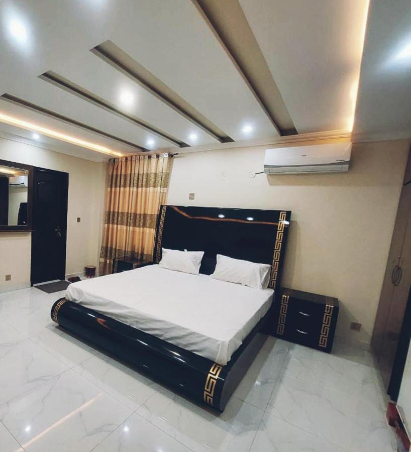 Hotel White Pearl Lahore Bagian luar foto