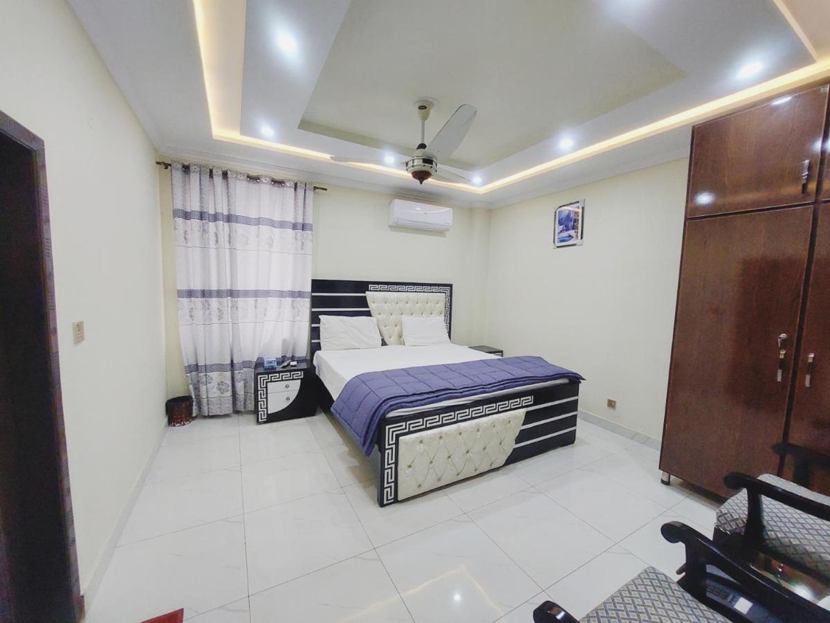 Hotel White Pearl Lahore Bagian luar foto