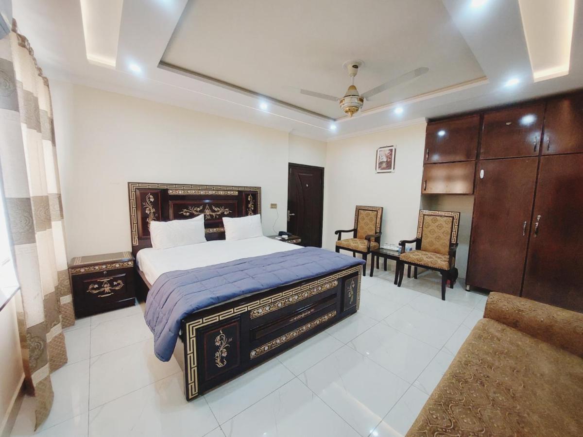 Hotel White Pearl Lahore Bagian luar foto