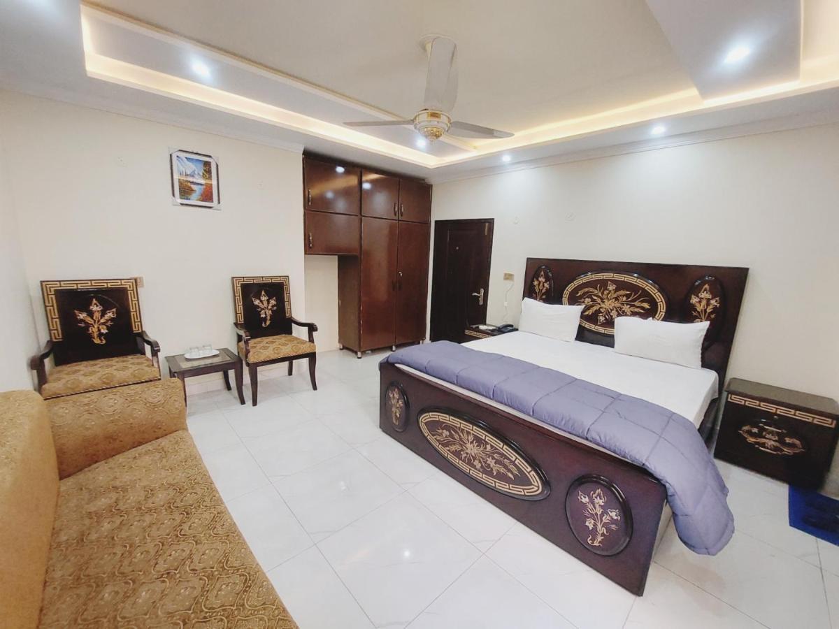 Hotel White Pearl Lahore Bagian luar foto