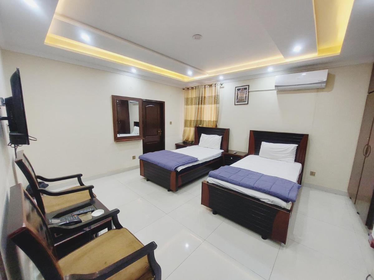 Hotel White Pearl Lahore Bagian luar foto