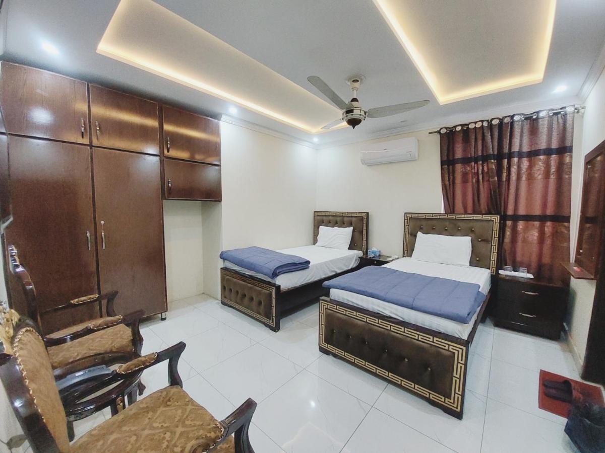 Hotel White Pearl Lahore Bagian luar foto