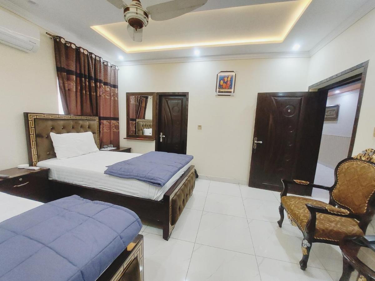 Hotel White Pearl Lahore Bagian luar foto