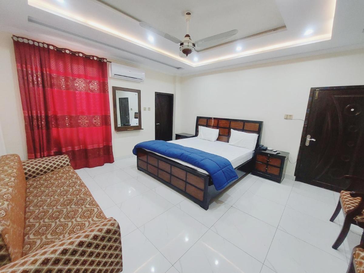Hotel White Pearl Lahore Bagian luar foto
