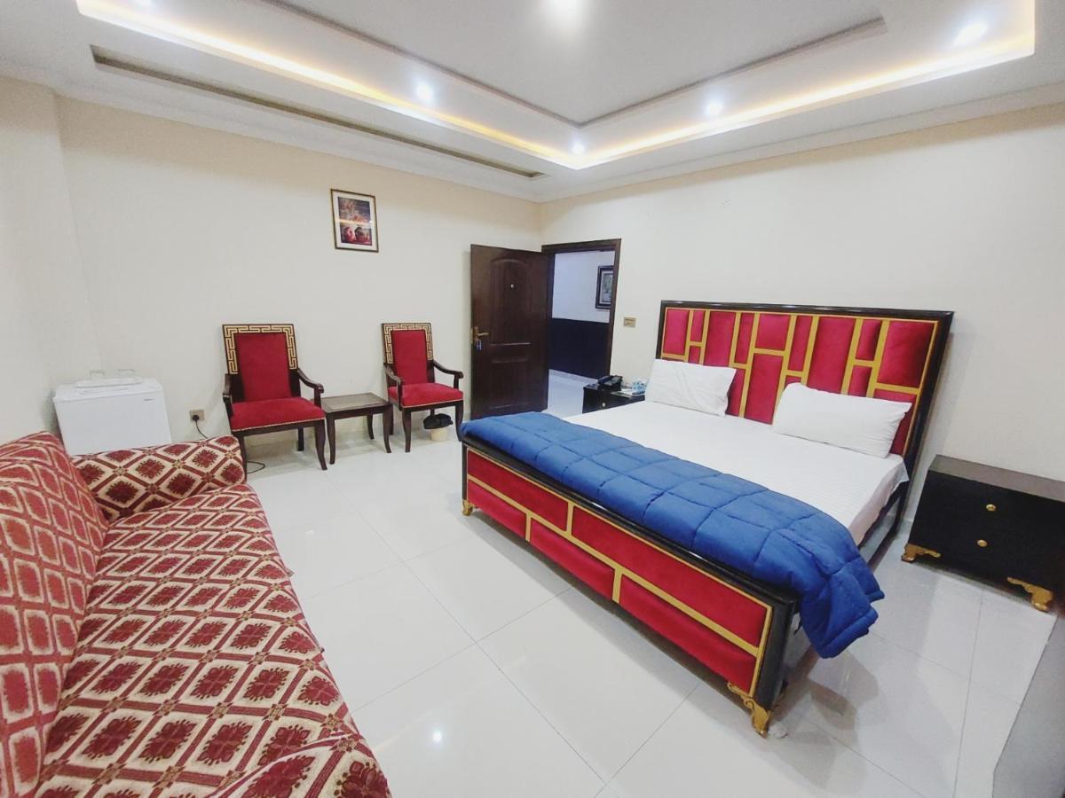 Hotel White Pearl Lahore Bagian luar foto