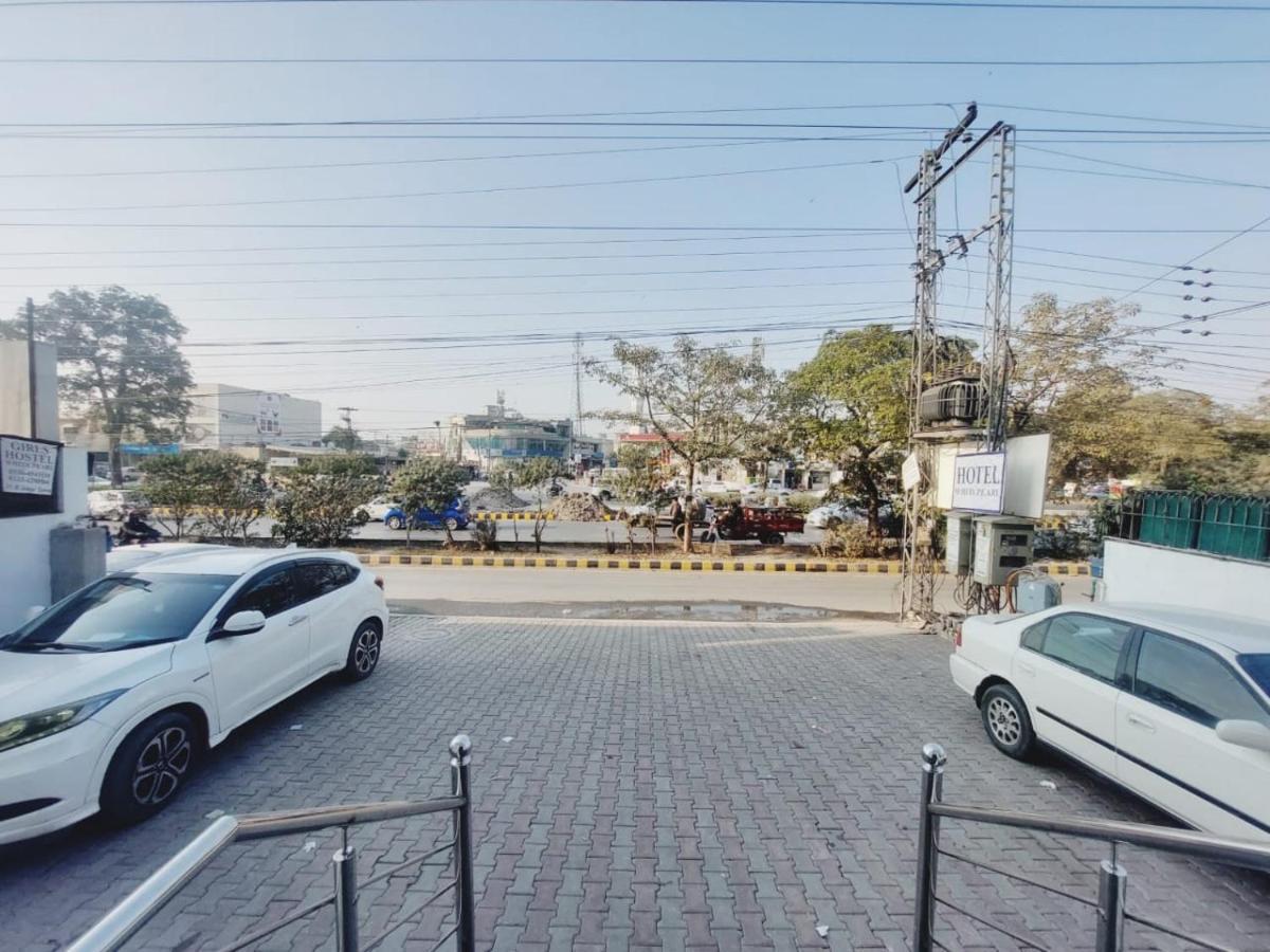Hotel White Pearl Lahore Bagian luar foto