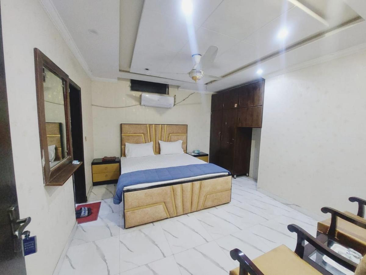Hotel White Pearl Lahore Bagian luar foto