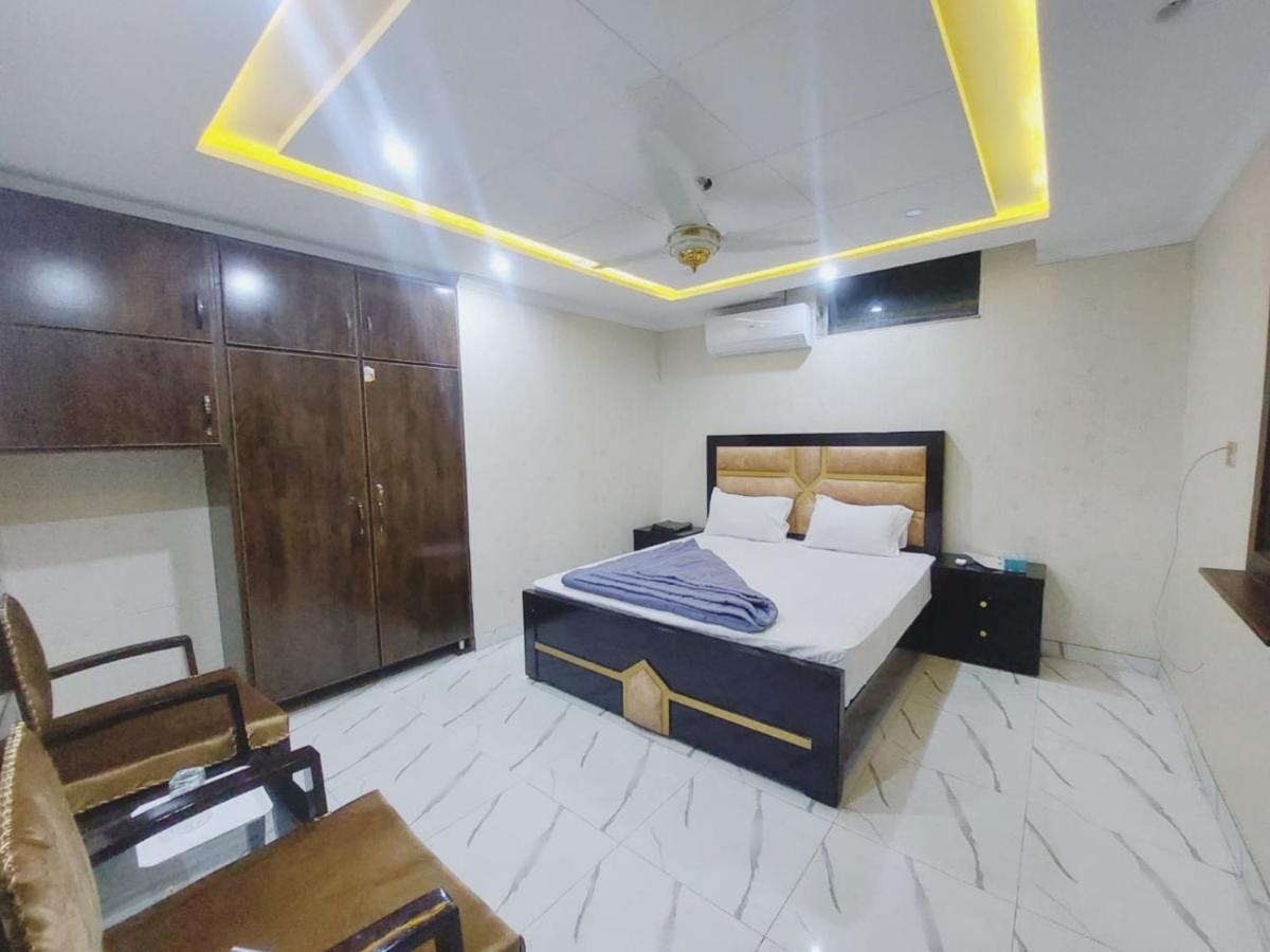 Hotel White Pearl Lahore Bagian luar foto