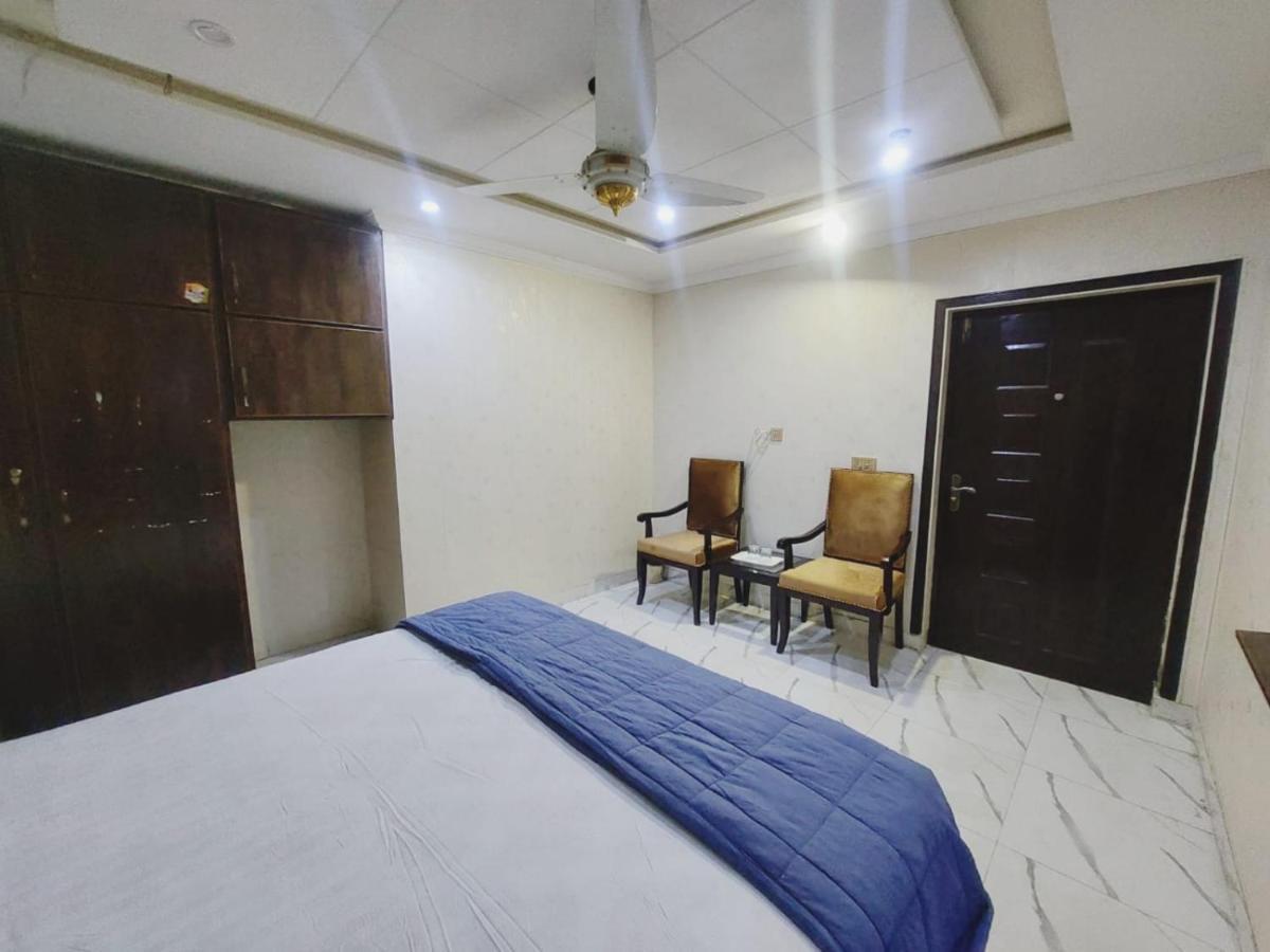 Hotel White Pearl Lahore Bagian luar foto