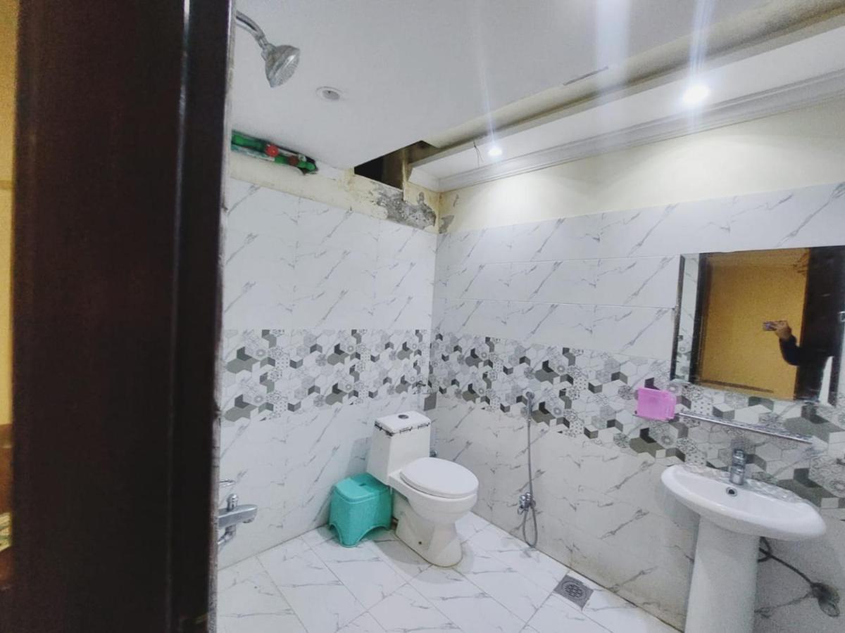 Hotel White Pearl Lahore Bagian luar foto